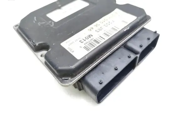 Mercedes-Benz C W203 Engine control unit/module A2711532591 A2710103645
