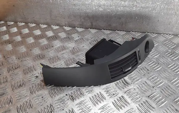 Toyota Corolla Verso AR10 Dash center air vent grill 6556444010 5568064010