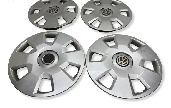 Skoda Octavia Mk3 (5E) R15 wheel hub/cap/trim 5E0601147F