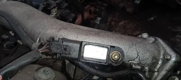 Nissan Primera Air pressure sensor 8200168253 0281002566