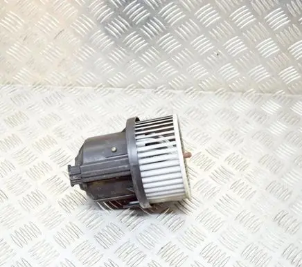 Jaguar E-Pace Heater fan/blower 9415300 EC129002