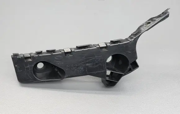 Mazda 3 III Front bumper mounting bracket K4150 B63B500U1