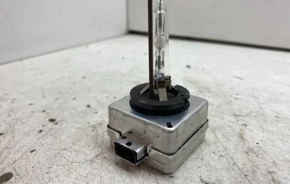 Audi A5 8T 8F Xenon bulb D3S