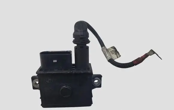 BMW 3 E92 E93 Glow plug pre-heat relay 779800006 0522120102 779801202