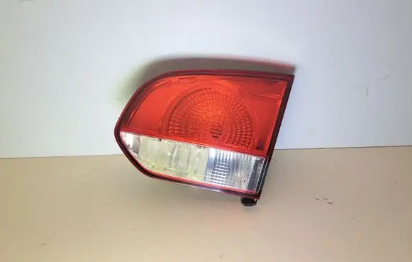 Volkswagen Golf VI Tailgate rear/tail lights 89090386R 5K0945108
