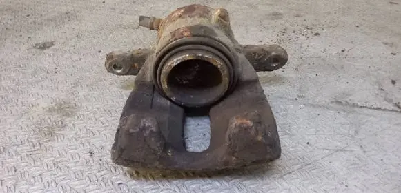 Nissan Note (E12) Front brake caliper