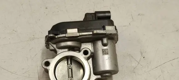 Audi A3 8Y Throttle body valve 05C133062