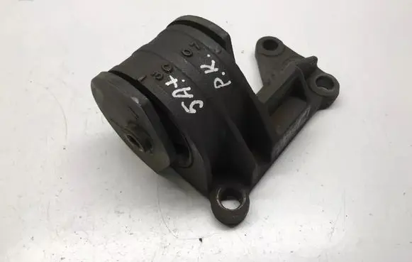 KIA Carens I Engine mount bracket OK2KB39070