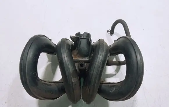 Toyota Yaris Intake manifold