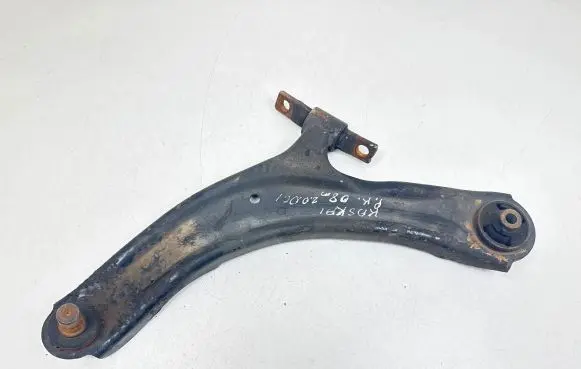 Nissan Qashqai Front lower control arm/wishbone