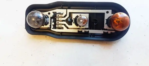 BMW 5 E39 Tail light bulb cover holder 2496339 393390