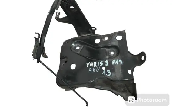 Toyota Yaris Battery bracket 