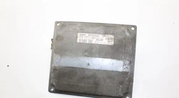 Ford Fiesta Engine control unit/module 6S6112A650FD S120977315D