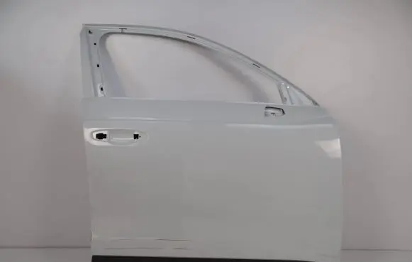Audi Q3 F3 Front door