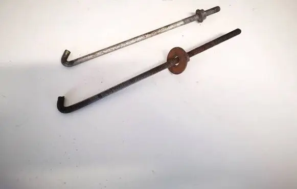 Radiator mount bracket