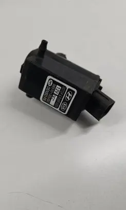 KIA Sorento Windscreen/windshield washer pump