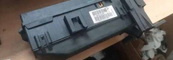 Jeep Cherokee Relay mounting block P56050346AG