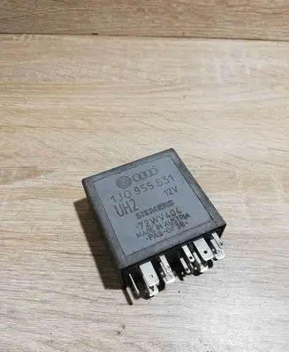 Volkswagen Golf IV Window wiper relay 1J0955531