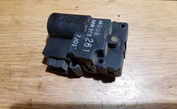 Mitsubishi Galant Air flap motor/actuator MR268261
