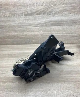 Ford Focus Front door lock 3M5AR21812AK 014521701