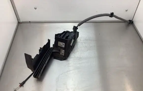 Ford Focus Front door lock 921755104 281112