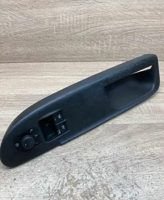 Volkswagen PASSAT B6 Electric window control switch 3C1867171A