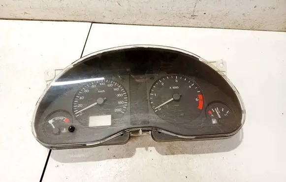 Speedometer (instrument cluster)