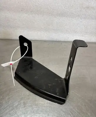 Renault Master III Fender mounting bracket 744623971R