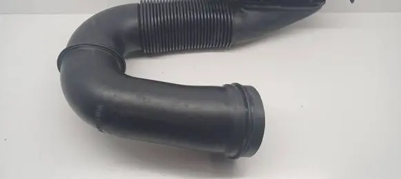 Volkswagen Touran I Air intake duct part 1K0129618M 1K0129624F