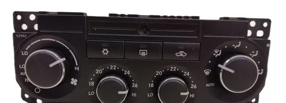 Jeep Grand Cherokee (WK) Climate control/heater control trim P55111011AK