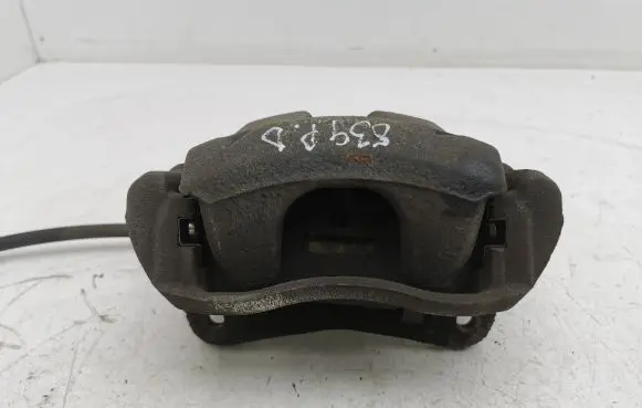 Toyota C-HR I Front brake caliper