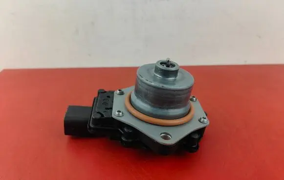 Volkswagen Golf VIII Transfer box differential control unit 08E525130 M012736404