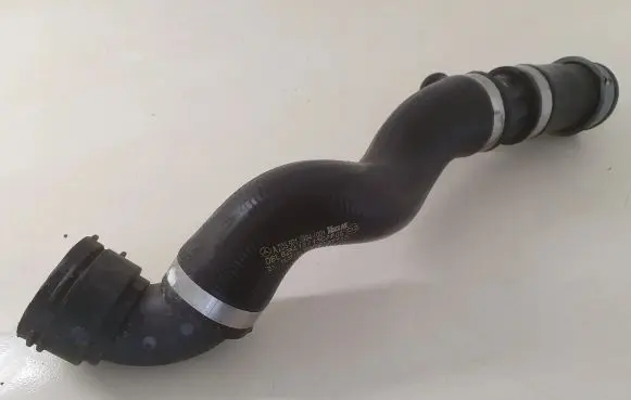 Mercedes-Benz C W205 Engine coolant pipe/hose A2055017684