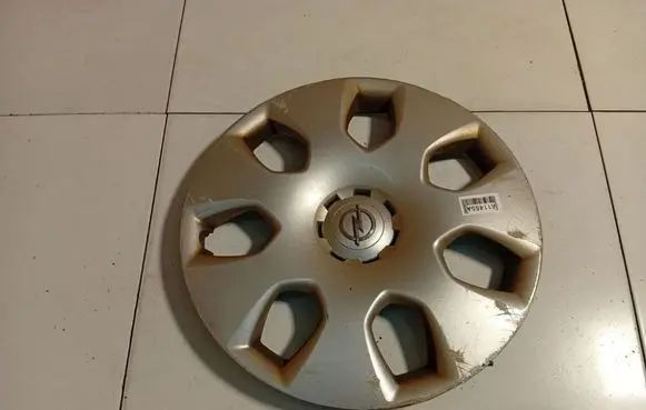 Opel Astra J R16 wheel hub/cap/trim 13267802