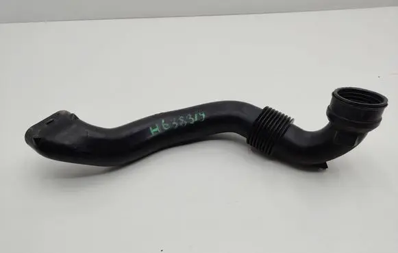 Dacia Duster II Air intake duct part 165554822R
