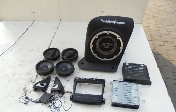 Mitsubishi Outlander Sound amplifier GONIK