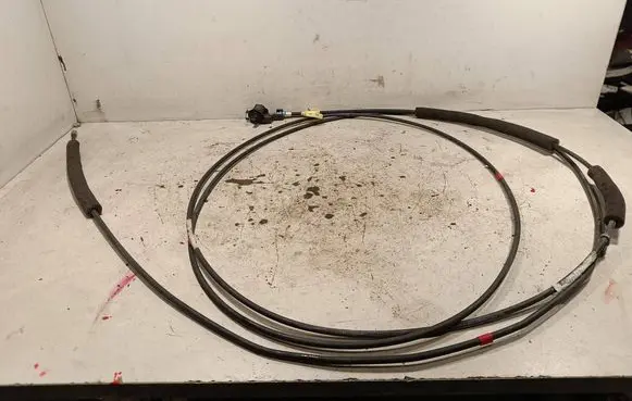 Nissan X-Trail T32 Fuel cap flap release cable 