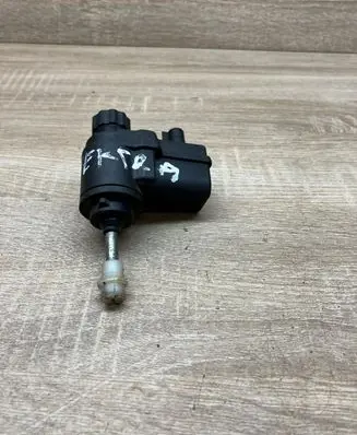 Opel Vectra A Headlight level adjustment motor 90377512