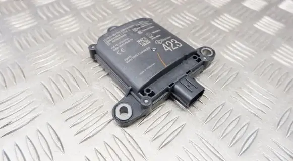 Lexus RX 450H Blind spot module 8816248050