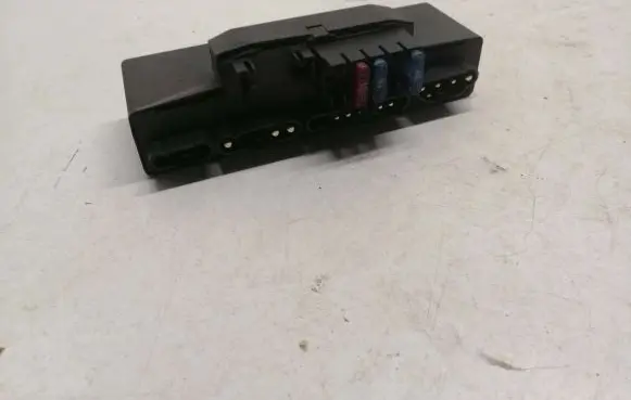 Mercedes-Benz E W210 Fuse module A2105400372