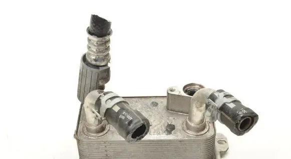 Ford Fusion II Engine oil radiator LCJWD7A095