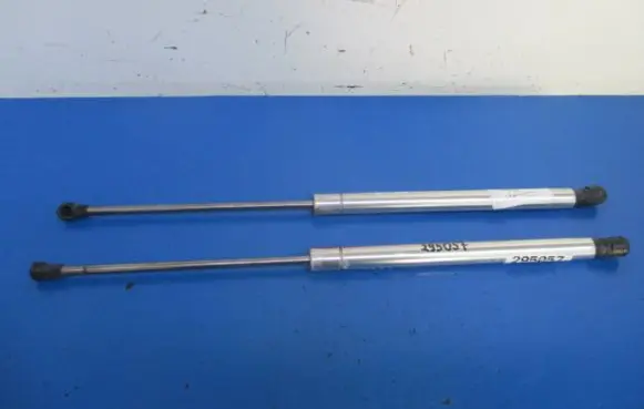 Volkswagen Lupo Shock absorber/damper mounting bracket 