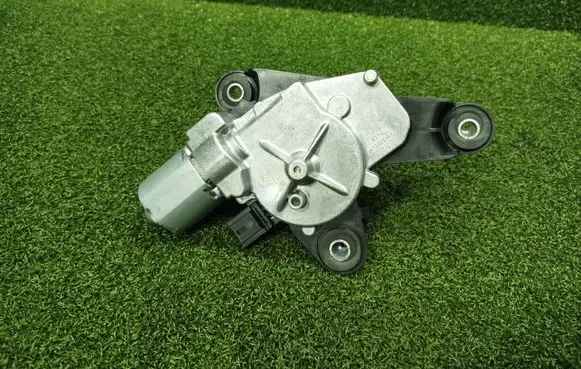 Peugeot 3008 II Rear window wiper motor 9811259980 0390205112 210308002