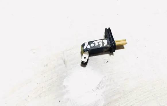 Audi 80 90 B3 Front door sensor 441947561D
