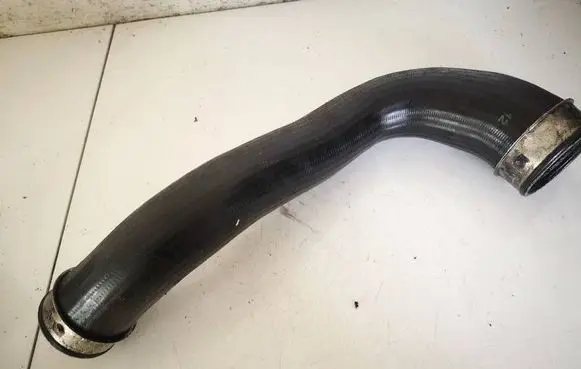 Volkswagen Touareg I Intercooler hose/pipe 7L6145790B