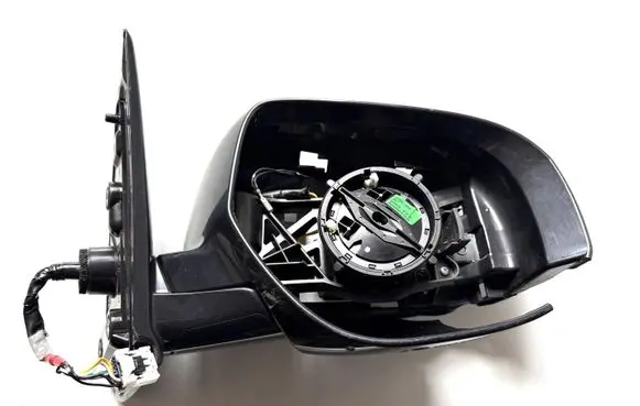 Mitsubishi Outlander Front door electric wing mirror 7632B354