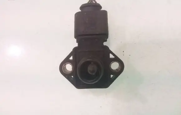 Volkswagen PASSAT B5 Air pressure sensor 038906051 0281002177