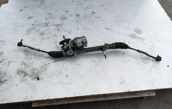 Peugeot 208 I Steering rack 9805202380