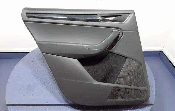 Skoda Kodiaq Door card panel trim set 565867023