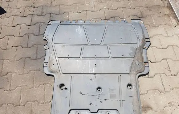 Seat Alhambra (Mk2) Engine splash shield/under tray 7N0825235EIAUTOPI 7N0825235E